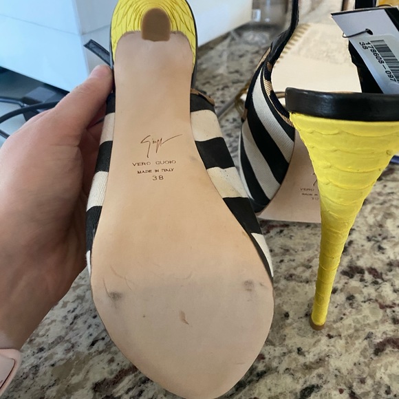 Giuseppe Zanotti striped pump - Picture 3 of 4